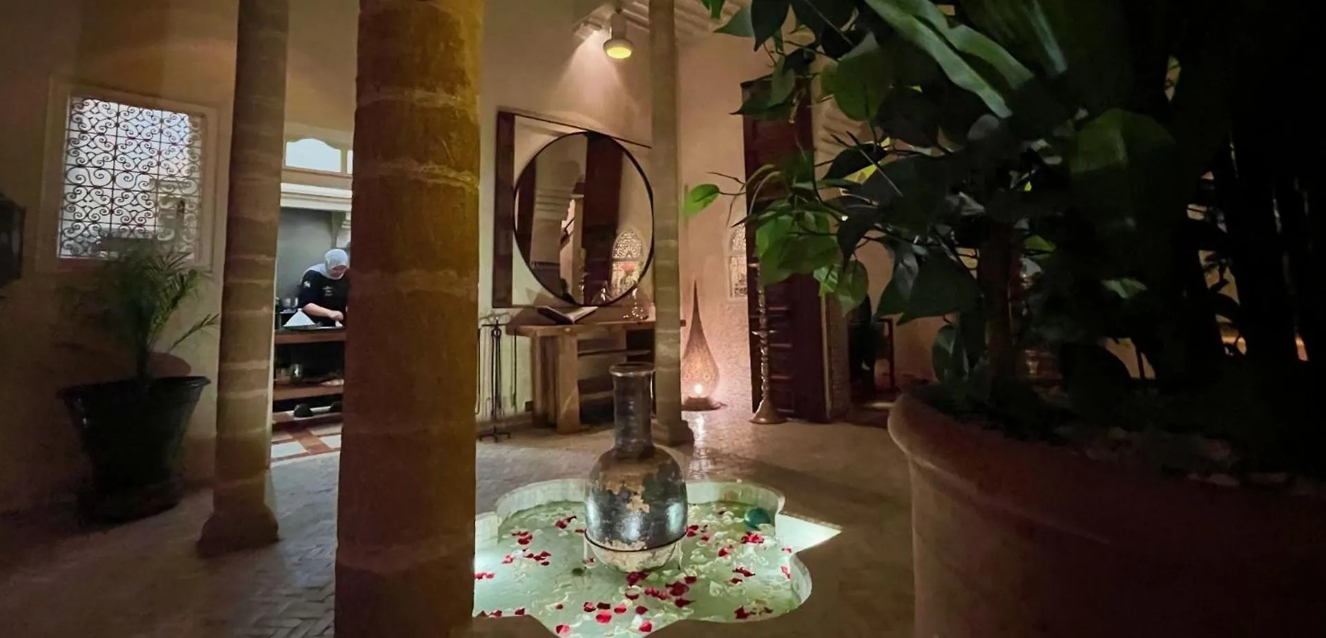 ***  Riad Malaika Esauira Marruecos