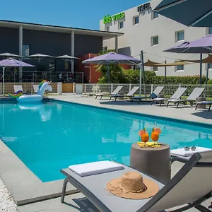 Ibis Styles Portes Du Luberon 3*, Pertuis France
